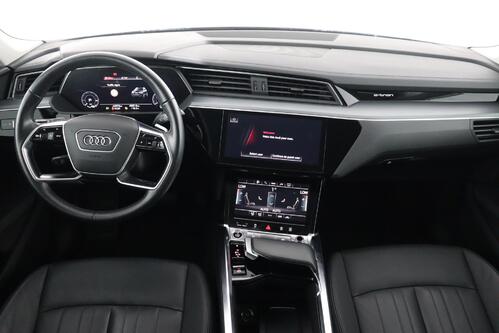 AUDI e-tron QUATTRO 55 ADVANCE 86 kWh + A/T + GPS + LEDER + CAMERA + PDC + CRUISE + ALU 