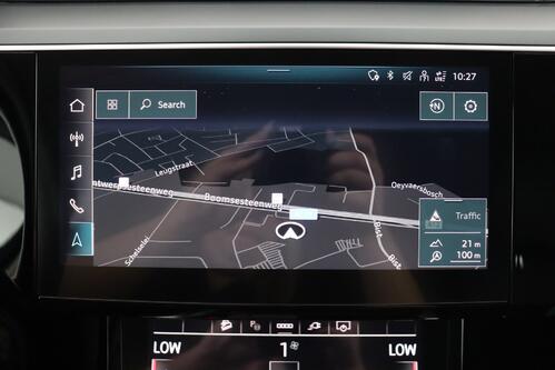 AUDI e-tron QUATTRO 55 ADVANCE 86 kWh + A/T + GPS + LEDER + CAMERA + PDC + CRUISE + ALU 