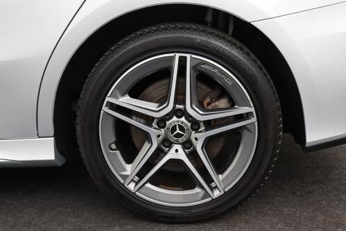 MERCEDES-BENZ A  250 e iA AMG- LINE  + GPS + LEDER/ALCANTARA + CAMERA + PDC + CRUISE + ALU 