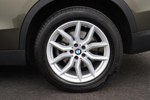 BMW X5 30D XDRIVE + CARPLAY + GPS + CAMERA + PDC + CRUISE (ACC) + LEDER + ALU 