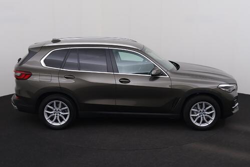 BMW X5 30D XDRIVE + CARPLAY + GPS + CAMERA + PDC + CRUISE (ACC) + LEDER + ALU 