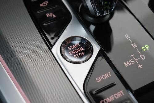 BMW X5 30D XDRIVE + CARPLAY + GPS + CAMERA + PDC + CRUISE (ACC) + LEDER + ALU 