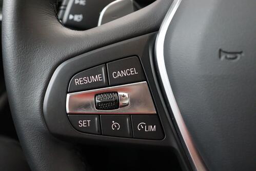 BMW 330  e iA xDrive  PHEV + GPS + CARPLAY + CAMERA + PDC + CRUISE + ALU 