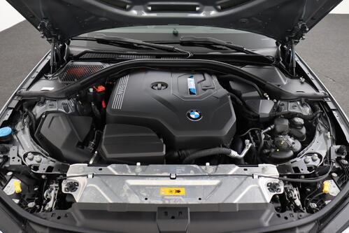 BMW 330  e iA xDrive  PHEV + GPS + CARPLAY + CAMERA + PDC + CRUISE + ALU 