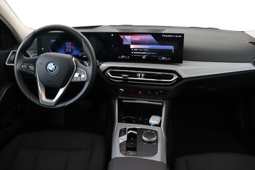 BMW 330  e iA xDrive  PHEV + GPS + CARPLAY + CAMERA + PDC + CRUISE + ALU 