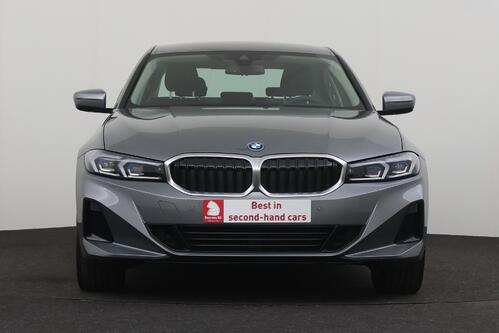 BMW 330  e iA xDrive  PHEV + GPS + CARPLAY + CAMERA + PDC + CRUISE + ALU 