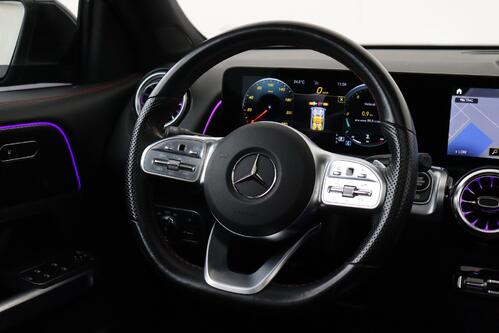 MERCEDES-BENZ GLB 200 iA AMG-LINE + 7PL. + GPS + CAMERA + PDC + CRUISE + PANO + LEDER/ALCANTARA + ALU 