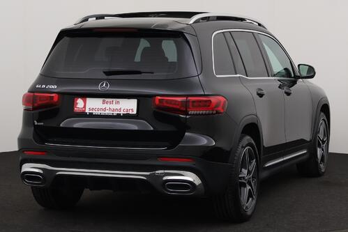 MERCEDES-BENZ GLB 200 iA AMG-LINE + 7PL. + GPS + CAMERA + PDC + CRUISE + PANO + LEDER/ALCANTARA + ALU 