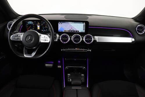 MERCEDES-BENZ GLB 200 iA AMG-LINE + 7PL. + GPS + CAMERA + PDC + CRUISE + PANO + LEDER/ALCANTARA + ALU 