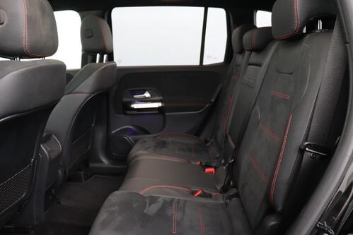 MERCEDES-BENZ GLB 200 iA AMG-LINE + 7PL. + GPS + CAMERA + PDC + CRUISE + PANO + LEDER/ALCANTARA + ALU 