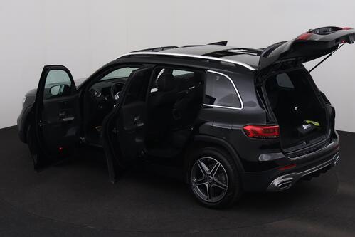 MERCEDES-BENZ GLB 200 iA AMG-LINE + 7PL. + GPS + CAMERA + PDC + CRUISE + PANO + LEDER/ALCANTARA + ALU 