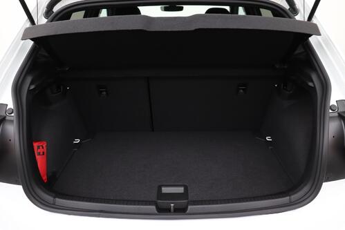 VOLKSWAGEN Polo 1.0 TSI DSG R-LINE + CARPLAY + GPS + CAMERA + PDC + CRUISE (ACC) + SCHUIFDAK + ALU 17