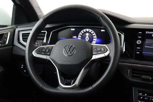 VOLKSWAGEN Polo 1.0 TSI DSG R-LINE + CARPLAY + GPS + CAMERA + PDC + CRUISE (ACC) + SCHUIFDAK + ALU 17