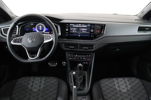 VOLKSWAGEN Polo 1.0 TSI DSG R-LINE + CARPLAY + GPS + CAMERA + PDC + CRUISE (ACC) + SCHUIFDAK + ALU 17