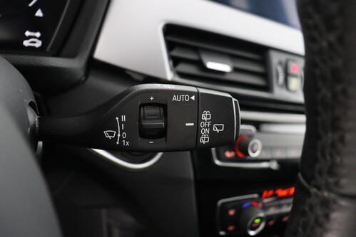 BMW X1  xDrive25e iA  + GPS + PDC + CRUISE + PANO DAK + ALU 