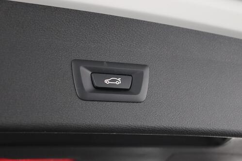 BMW X1  xDrive25e iA  + GPS + PDC + CRUISE + PANO DAK + ALU 