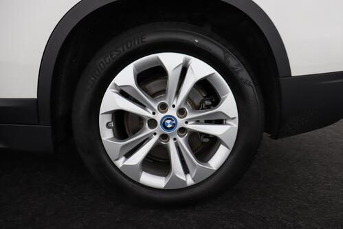 BMW X1  xDrive25e iA  + GPS + PDC + CRUISE + PANO DAK + ALU 