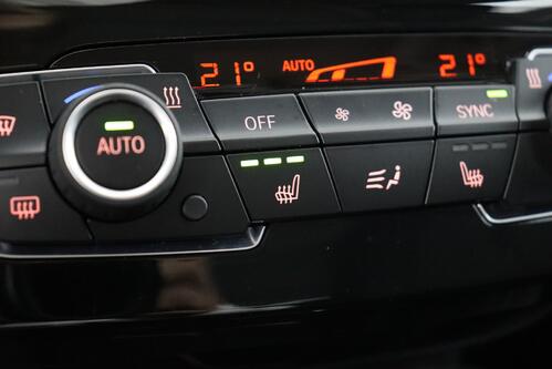 BMW X1  xDrive25e iA  + GPS + PDC + CRUISE + PANO DAK + ALU 