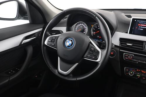 BMW X1  xDrive25e iA  + GPS + PDC + CRUISE + PANO DAK + ALU 