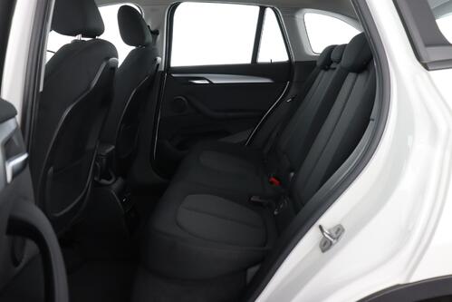 BMW X1  xDrive25e iA  + GPS + PDC + CRUISE + PANO DAK + ALU 