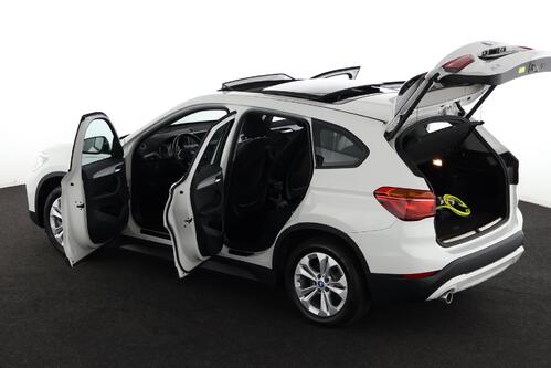BMW X1  xDrive25e iA  + GPS + PDC + CRUISE + PANO DAK + ALU 