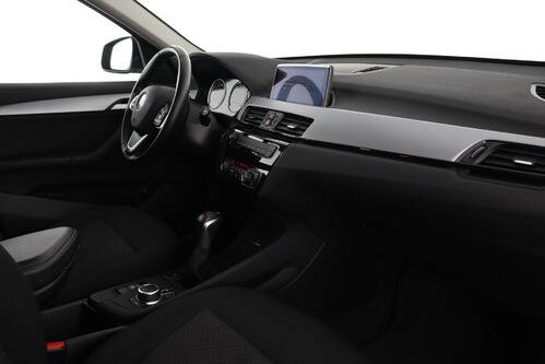 BMW X1  xDrive25e iA  + GPS + PDC + CRUISE + PANO DAK + ALU 