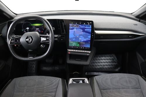 RENAULT Megane E-Tech TECHNO 40 kWh + A/T + GPS + CARPLAY + CAMERA + PDC + CRUISE(ACC) + ALU