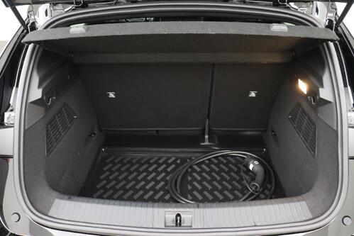 RENAULT Megane E-Tech TECHNO 40 kWh + A/T + GPS + CARPLAY + CAMERA + PDC + CRUISE(ACC) + ALU