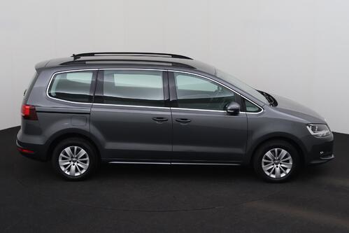 VOLKSWAGEN Sharan  COMFORTLINE 1.4TSI DSG + 7PL. + GPS + PDC + ALU 
