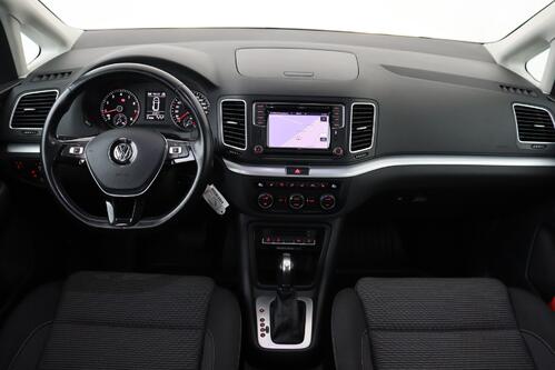 VOLKSWAGEN Sharan  COMFORTLINE 1.4TSI DSG + 7PL. + GPS + PDC + ALU 