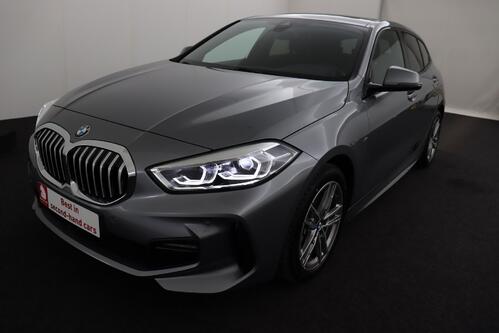 BMW 118  iA M -SPORT  STEPTRONIC + GPS + CARPLAY + CAMERA + PDC + HALF/LEDER + CRUISE + PANO DAK + ALU 