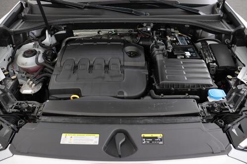 AUDI Q3 35 2.0 TDI S-TRONIC BUSINESS EDITION + GPS + PDC + ALU 17