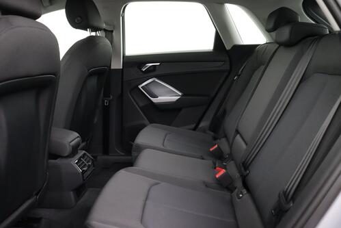 AUDI Q3 35 2.0 TDI S-TRONIC BUSINESS EDITION + GPS + PDC + ALU 17