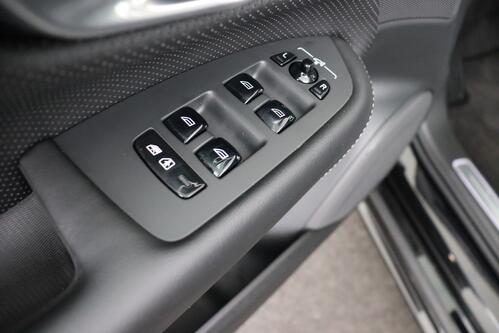 VOLVO XC90 RECHARGE 2.0 T8 PLUS BRIGHTGEARTRONIC + 7PL. + LEDER + CARPLAY + PANO + CAMERA + PDC + CRUISE + ALU 21