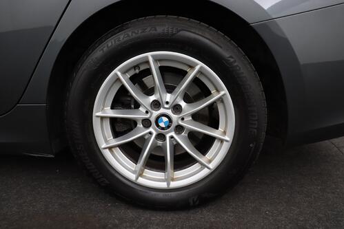 BMW 320 DA ADVANTAGE PACK BUSINESS + CARPLAY + GPS + CAMERA + PDC + CRUISE + LEDER + ALU 