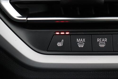 BMW 320 DA ADVANTAGE PACK BUSINESS + CARPLAY + GPS + CAMERA + PDC + CRUISE + LEDER + ALU 