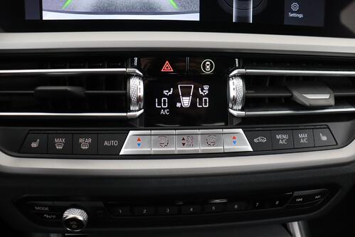 BMW 320 DA ADVANTAGE PACK BUSINESS + CARPLAY + GPS + CAMERA + PDC + CRUISE + LEDER + ALU 