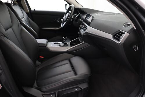 BMW 320 DA ADVANTAGE PACK BUSINESS + CARPLAY + GPS + CAMERA + PDC + CRUISE + LEDER + ALU 