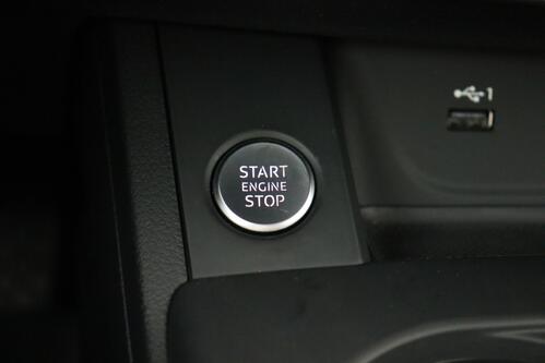 AUDI A4 BUSINESS EDITION 30 TDI S-TRONIC + CAMERA + PDC + LEDER + ALU 16