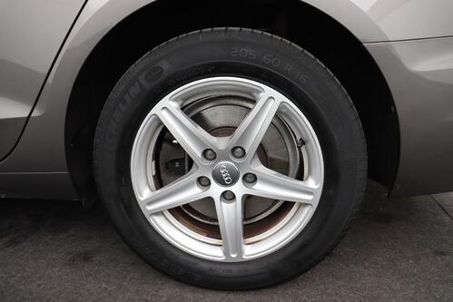 AUDI A4 BUSINESS EDITION 30 TDI S-TRONIC + CAMERA + PDC + LEDER + ALU 16