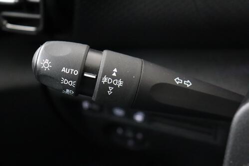 CITROEN C4 SHINE + CARPLAY + GPS + CAMERA + PDC + CRUISE + ALU 18