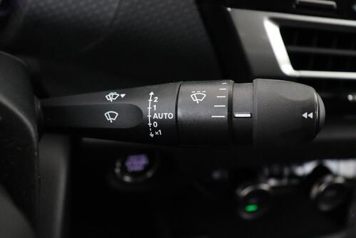 CITROEN C4 SHINE 1.2 PURETECH + A/T + GPS + CARPLAY + HALF/LEDER + PDC + CRUISE + ALU 18