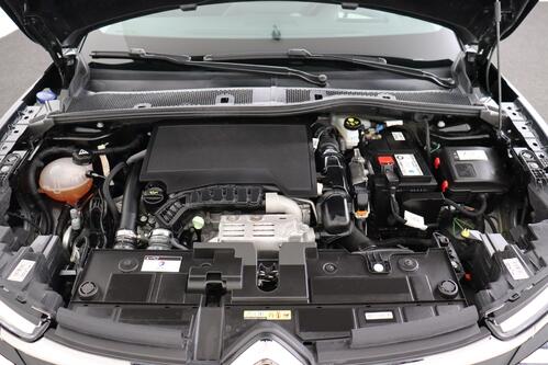 CITROEN C4 SHINE 1.2 PURETECH + A/T + GPS + CARPLAY + HALF/LEDER + PDC + CRUISE + ALU 18