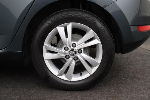 SKODA Fabia CLEVER 1.0 TSI + CARPLAY + PDC + ALU 