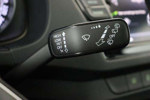 SKODA Fabia CLEVER 1.0 TSI + CARPLAY + PDC + ALU 