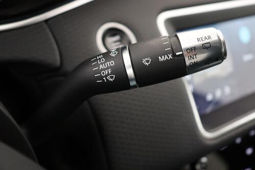 LAND ROVER Range Rover Evoque 1.5 PHEV + GPS + CAMERA + PDC + LEDER + CRUISE + ALU 18 + TREKHAAK 