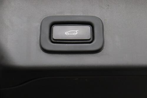 LAND ROVER Range Rover Evoque 1.5 PHEV + GPS + CAMERA + PDC + LEDER + CRUISE + ALU 18 + TREKHAAK 