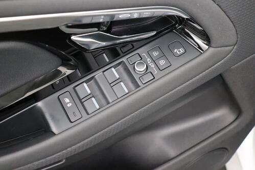 LAND ROVER Range Rover Evoque 1.5 PHEV + GPS + CAMERA + PDC + LEDER + CRUISE + ALU 18 + TREKHAAK 