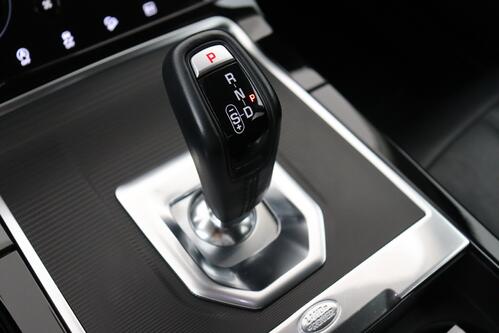 LAND ROVER Range Rover Evoque 1.5 PHEV + GPS + CAMERA + PDC + LEDER + CRUISE + ALU 18 + TREKHAAK 
