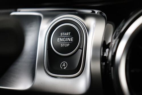 MERCEDES-BENZ GLB 180  AMG-Line dA + LEDER + PDC + CRUISE + ALU 